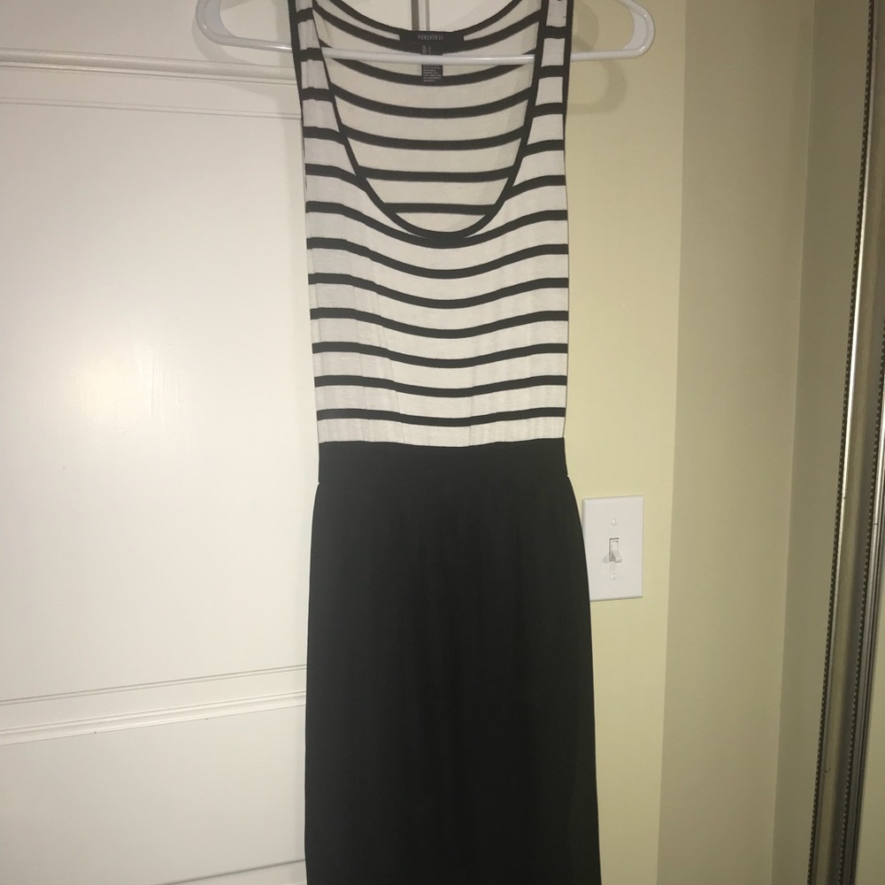 Black and white maxi dress